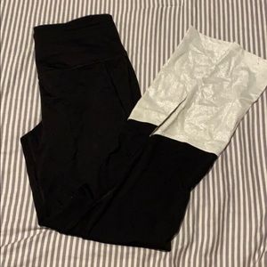 Knockout Victoria’s Secret Leggings